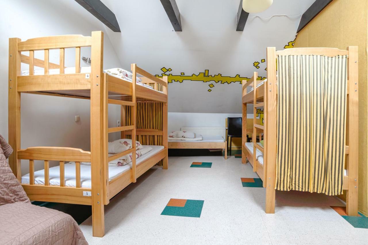 Pogo Hostel VNO Esterno foto A room at the Minecraft Hotel